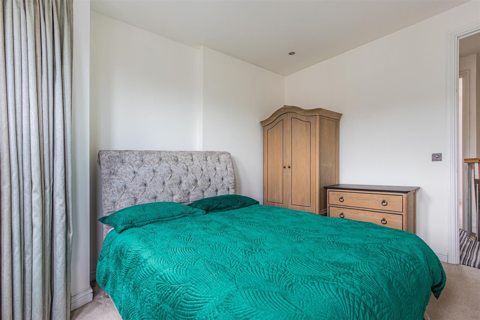 LAKE PARK HOUSE, SHIRLEY ROAD, ROATH, CARDIFF Jeffrey Ross Estate Agents